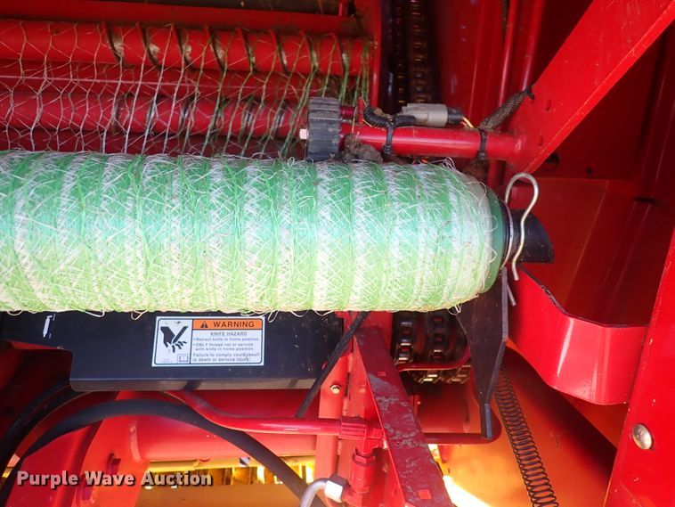 image for item DC4100 2014 New Holland BR7070  round baler