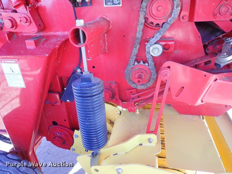 image for item DC4100 2014 New Holland BR7070  round baler