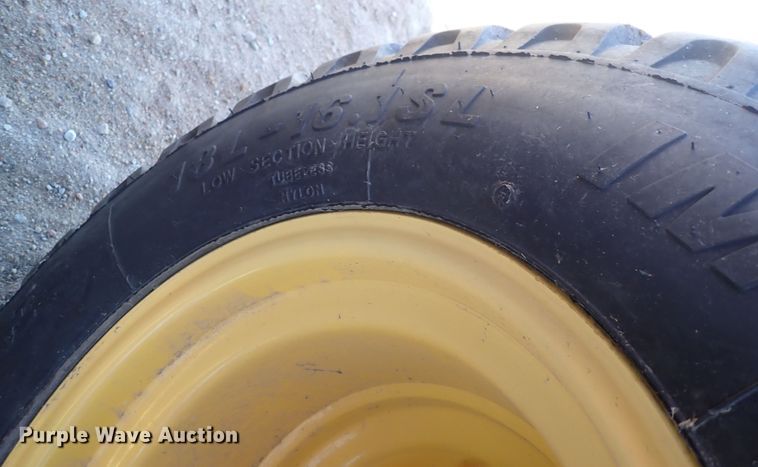 image for item DC4100 2014 New Holland BR7070  round baler