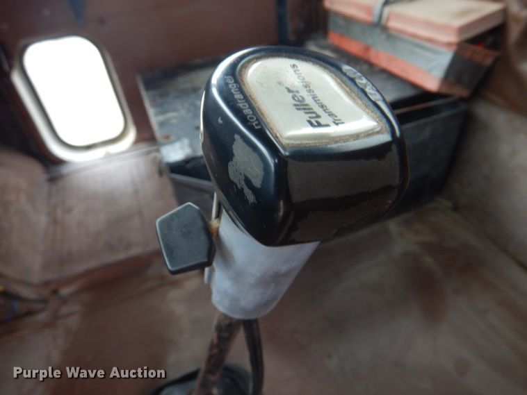 image for item DE7510 1990 International 9300  fertilizer delivery truck