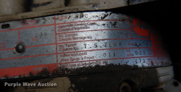 image for item DE7510 1990 International 9300  fertilizer delivery truck