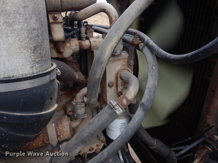 image for item DE7510 1990 International 9300  fertilizer delivery truck