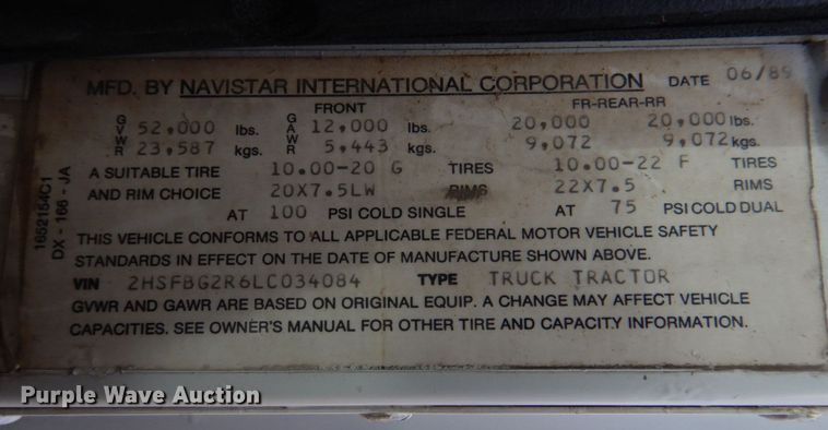 image for item DE7510 1990 International 9300  fertilizer delivery truck