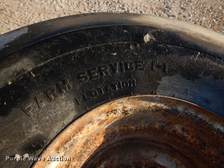 image for item DE7516 Tires