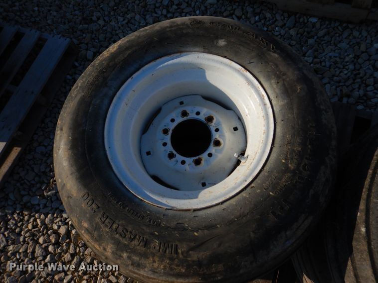 image for item DE7516 Tires