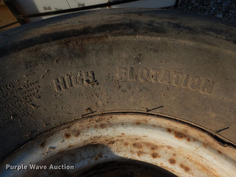 image for item DE7516 Tires