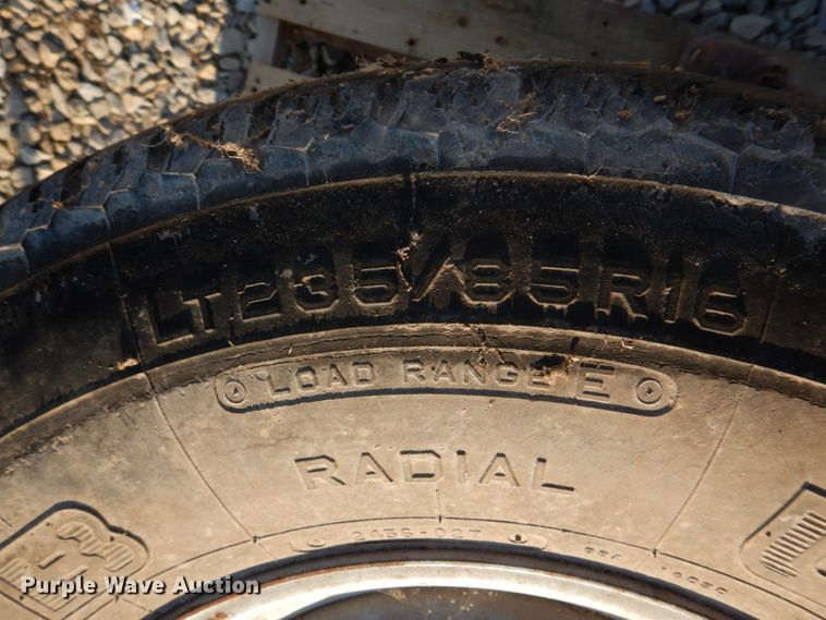 image for item DE7516 Tires