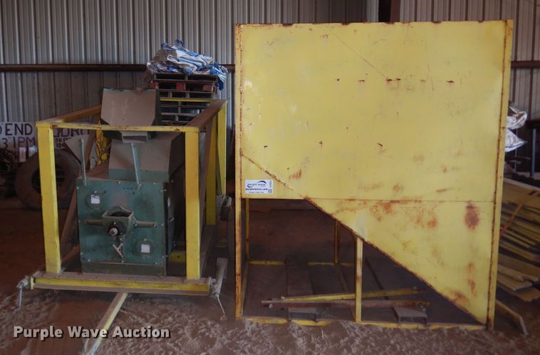 image for item DF0033 Ideal S1-0C  seed cleaner