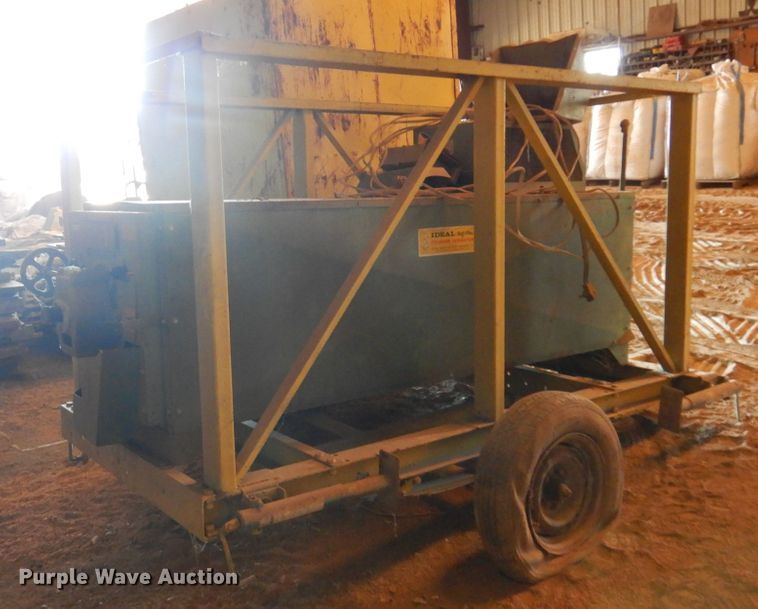 image for item DF0033 Ideal S1-0C  seed cleaner