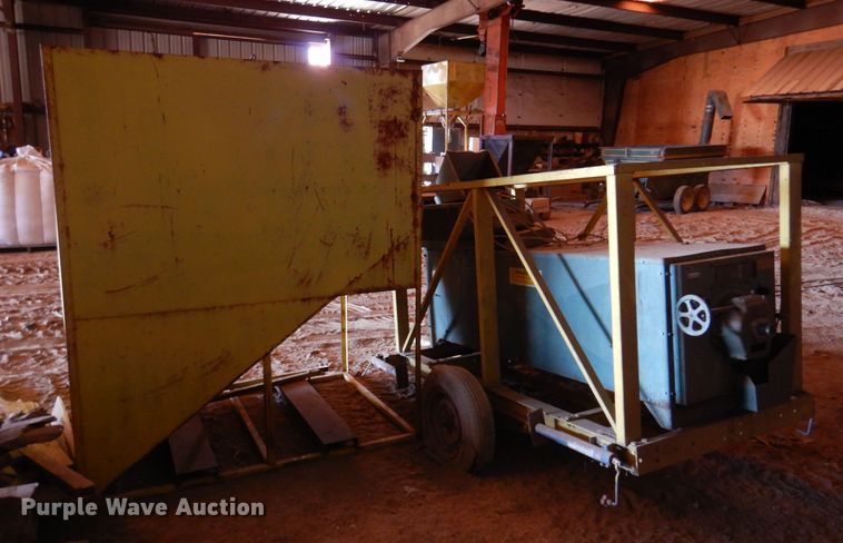 image for item DF0033 Ideal S1-0C  seed cleaner