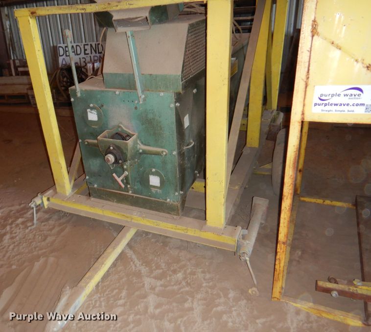 image for item DF0033 Ideal S1-0C  seed cleaner