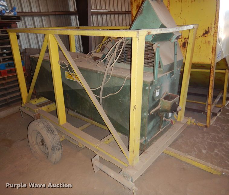 image for item DF0033 Ideal S1-0C  seed cleaner