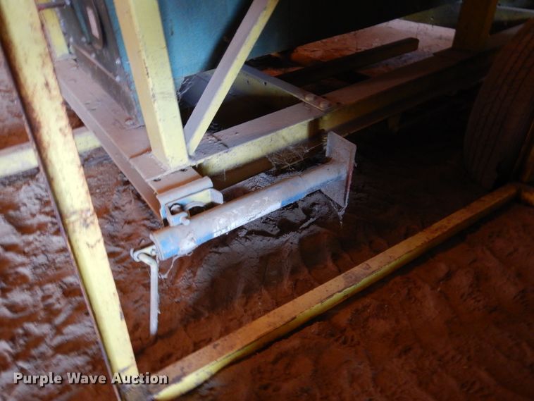 image for item DF0033 Ideal S1-0C  seed cleaner