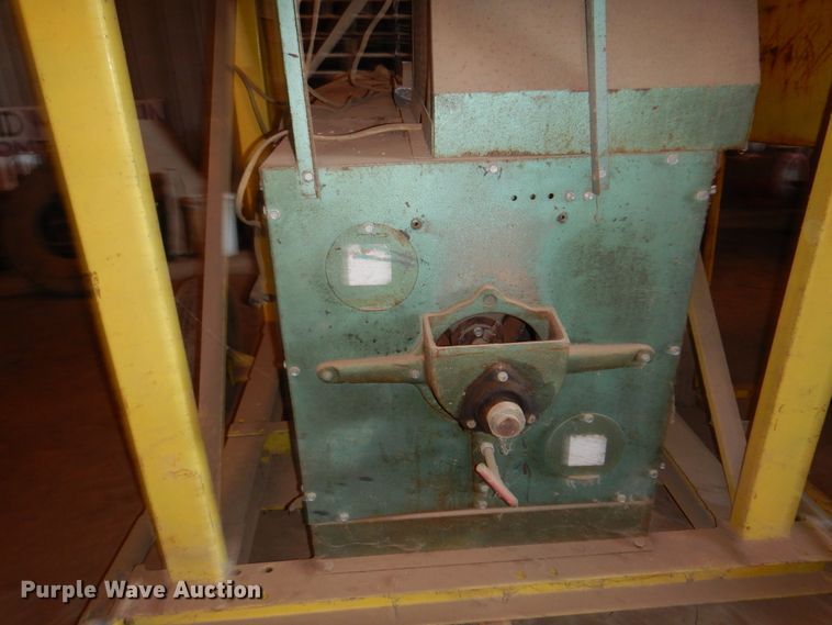 image for item DF0033 Ideal S1-0C  seed cleaner