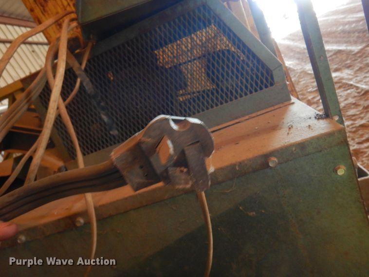 image for item DF0033 Ideal S1-0C  seed cleaner