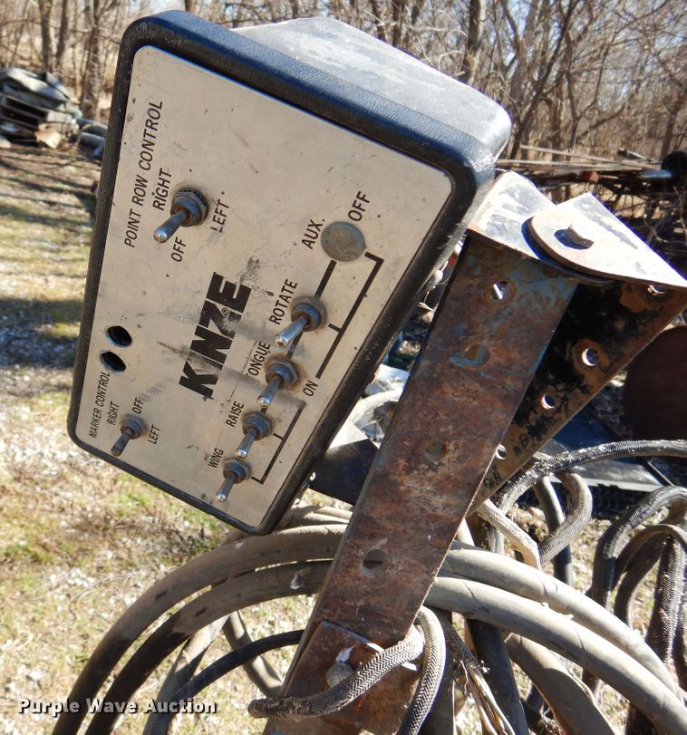 image for item DF0034 Kinze Twin Line  split row planter