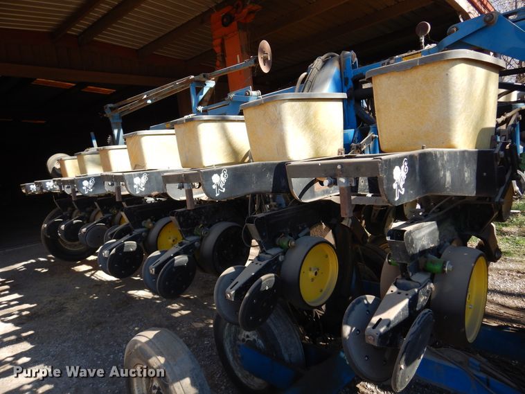 image for item DF0034 Kinze Twin Line  split row planter