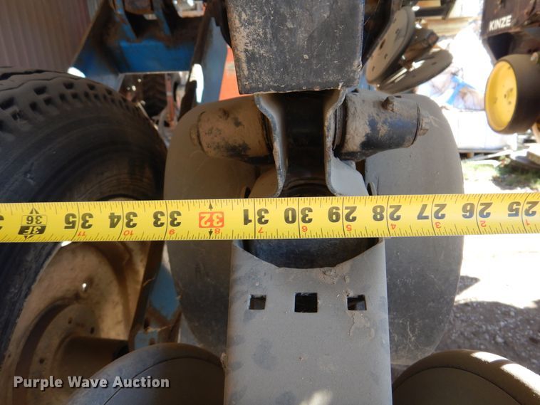 image for item DF0034 Kinze Twin Line  split row planter