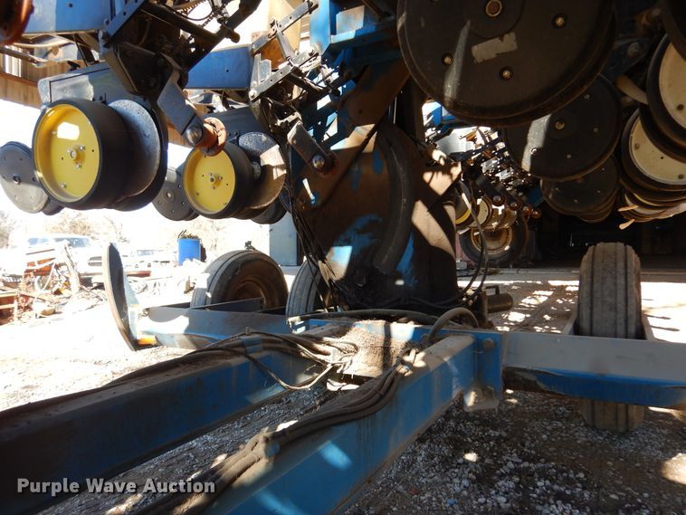 image for item DF0034 Kinze Twin Line  split row planter