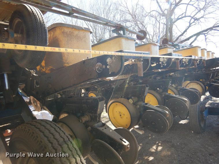 image for item DF0034 Kinze Twin Line  split row planter