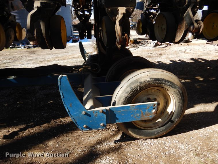 image for item DF0034 Kinze Twin Line  split row planter