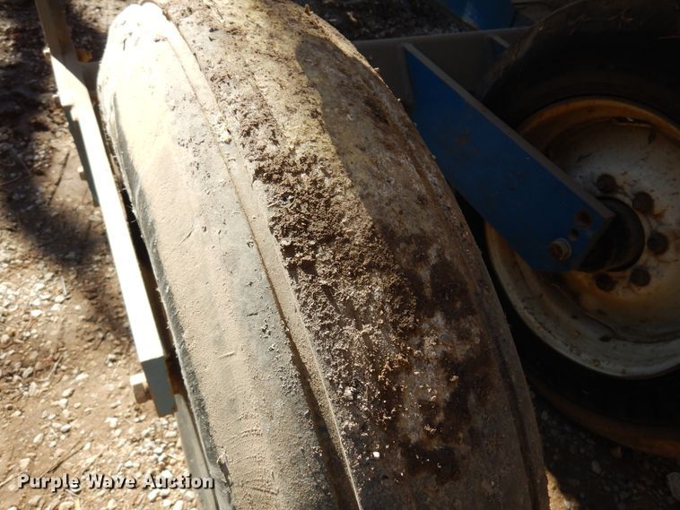 image for item DF0034 Kinze Twin Line  split row planter