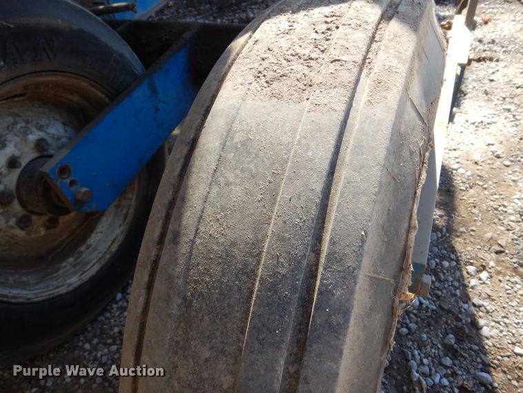 image for item DF0034 Kinze Twin Line  split row planter