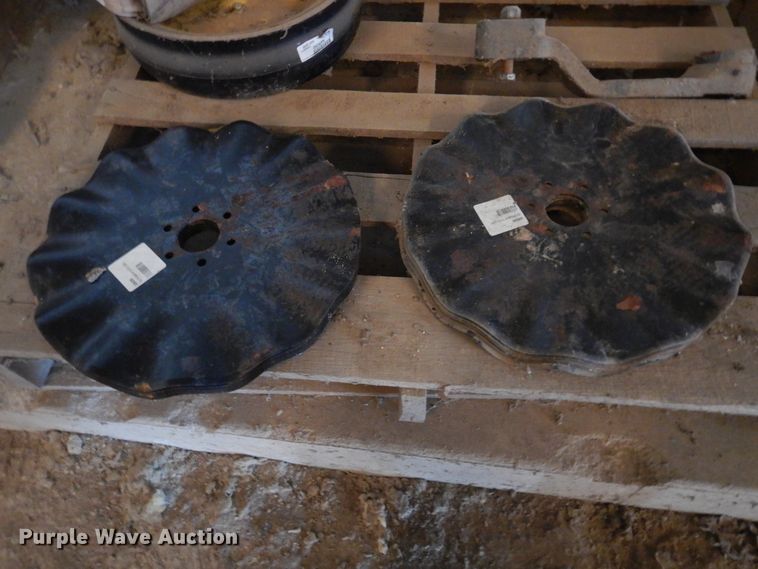 image for item DF0034 Kinze Twin Line  split row planter