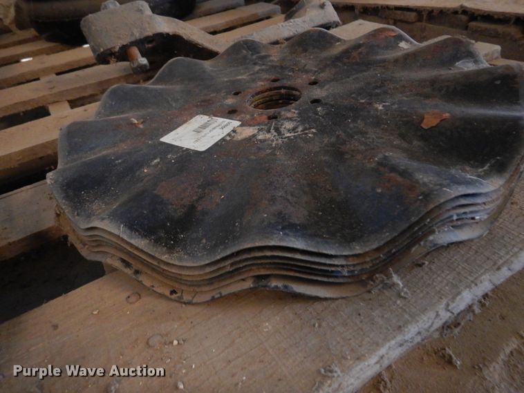 image for item DF0034 Kinze Twin Line  split row planter