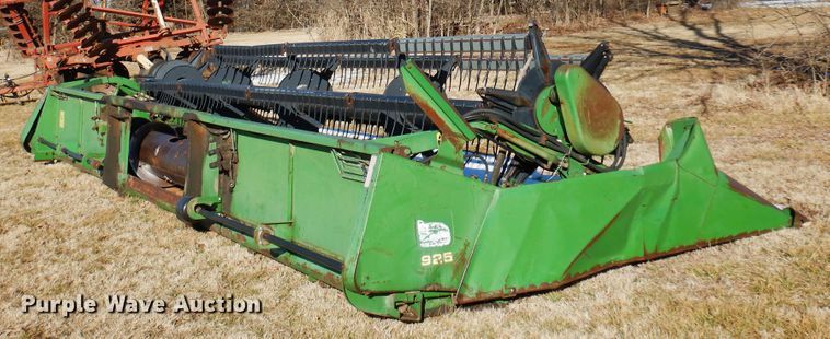 image for item DF0037 1990 John Deere 925F  flex head