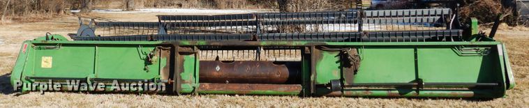 image for item DF0037 1990 John Deere 925F  flex head
