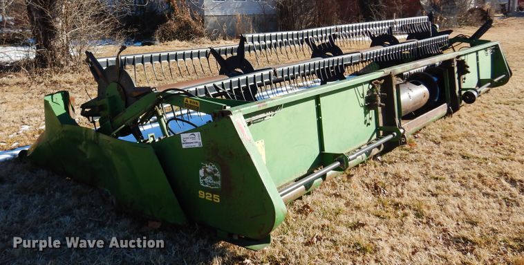 image for item DF0037 1990 John Deere 925F  flex head