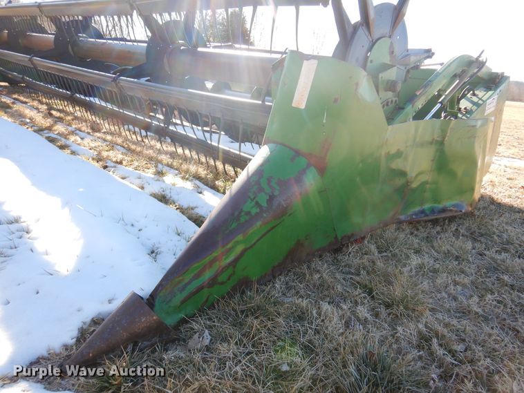 image for item DF0037 1990 John Deere 925F  flex head