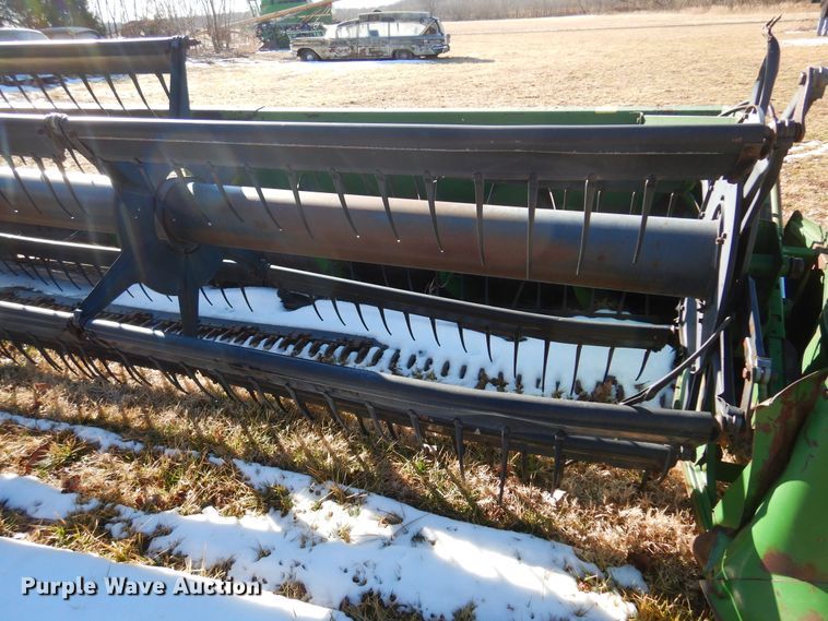 image for item DF0037 1990 John Deere 925F  flex head