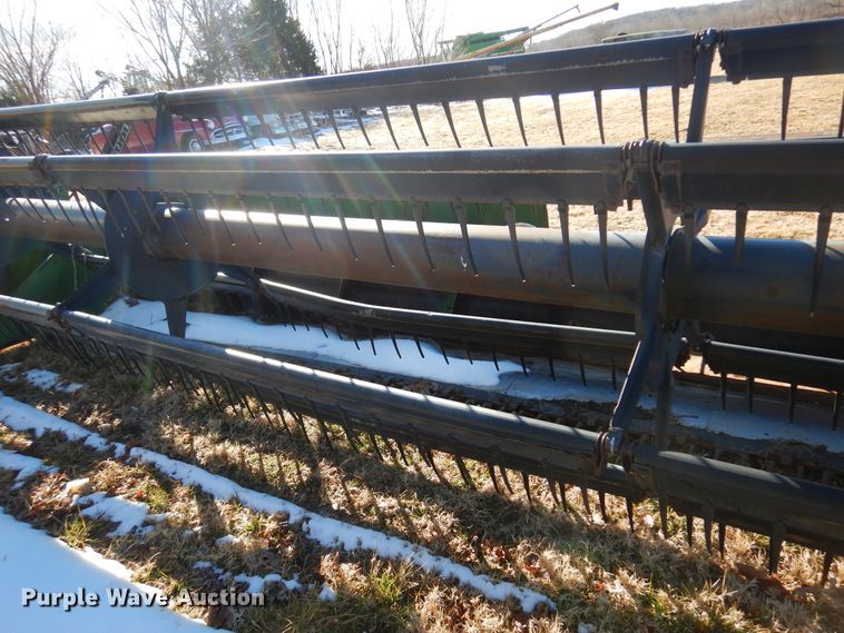 image for item DF0037 1990 John Deere 925F  flex head