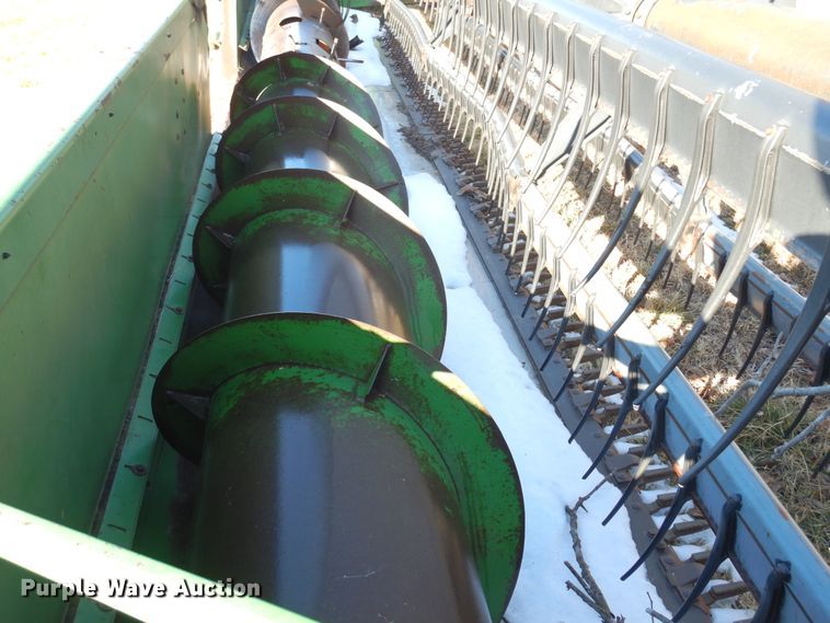 image for item DF0037 1990 John Deere 925F  flex head