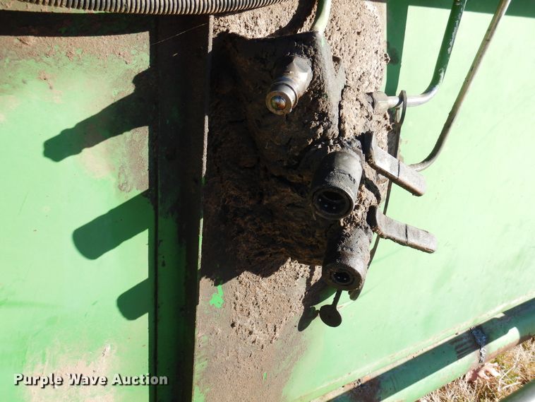 image for item DF0037 1990 John Deere 925F  flex head