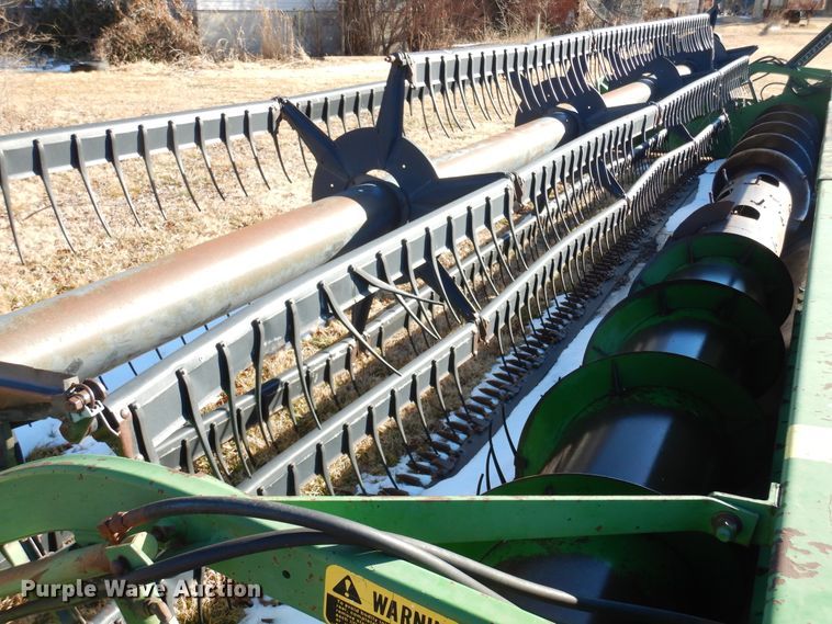 image for item DF0037 1990 John Deere 925F  flex head