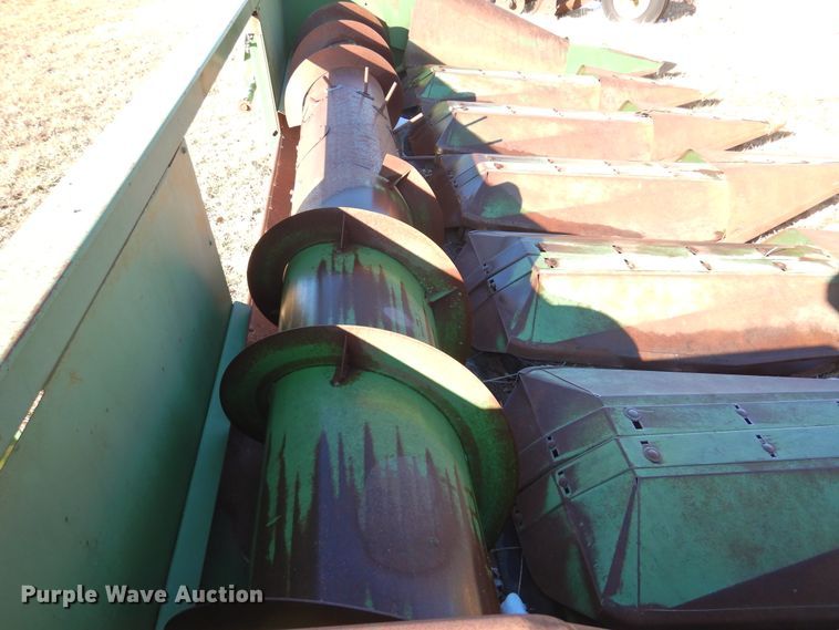 image for item DF0038 John Deere 653A  all-crop head