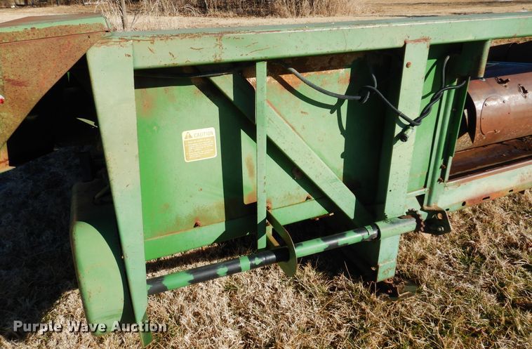 image for item DF0038 John Deere 653A  all-crop head