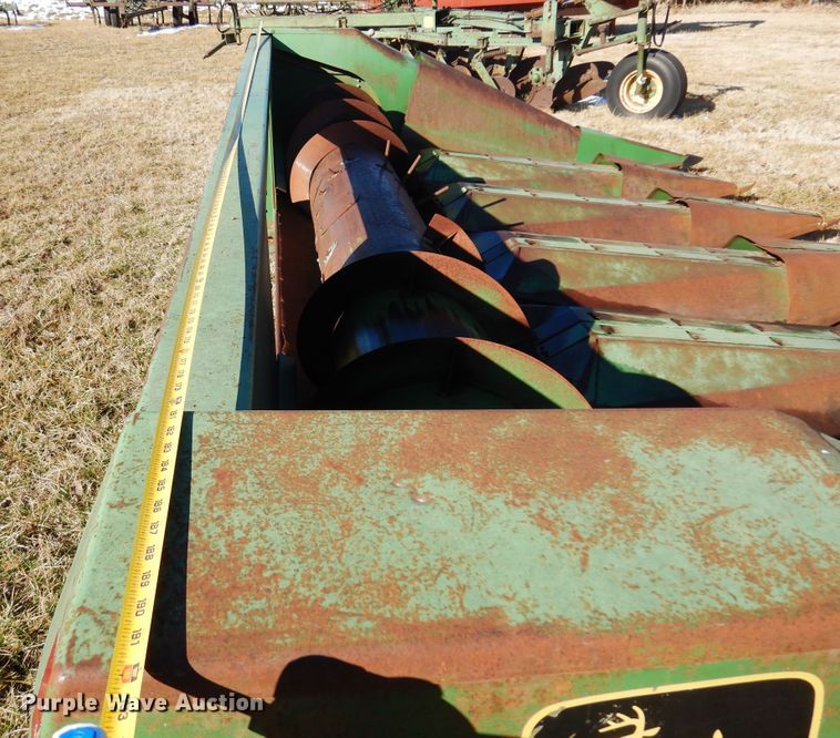 image for item DF0038 John Deere 653A  all-crop head