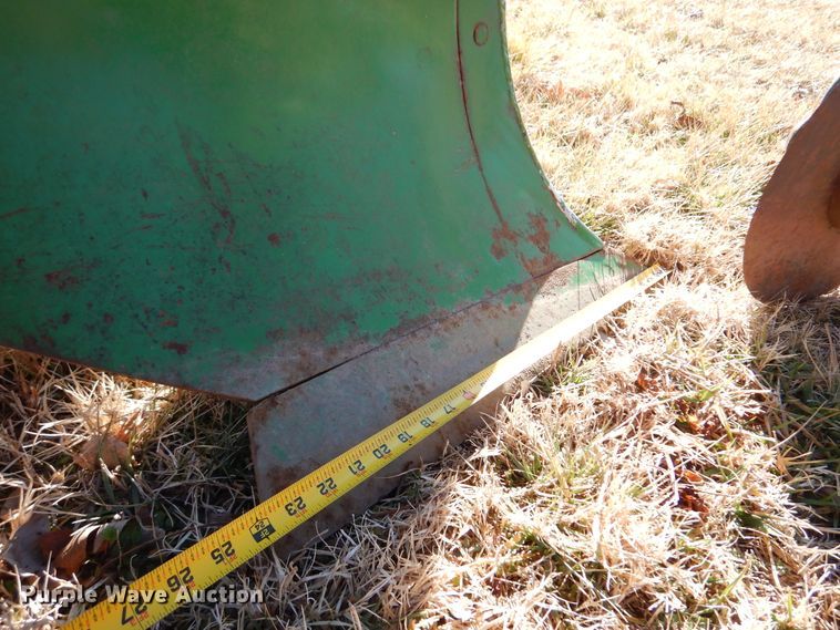 image for item DF0039 John Deere A1450  five bottom plow