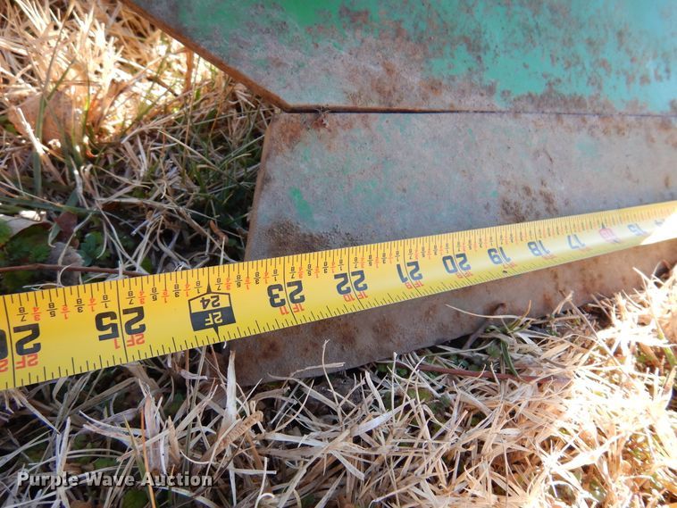 image for item DF0039 John Deere A1450  five bottom plow