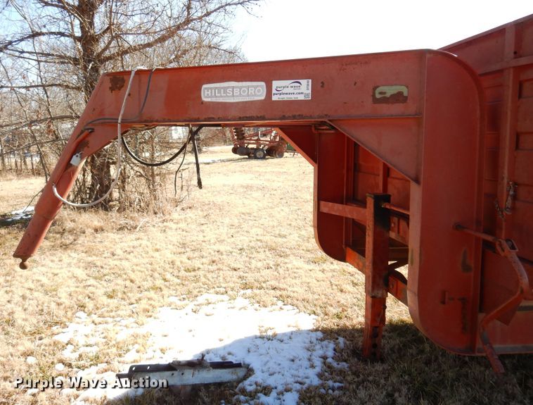 image for item DF0040 1973 Hillsboro  end dump trailer