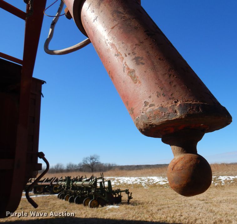 image for item DF0040 1973 Hillsboro  end dump trailer