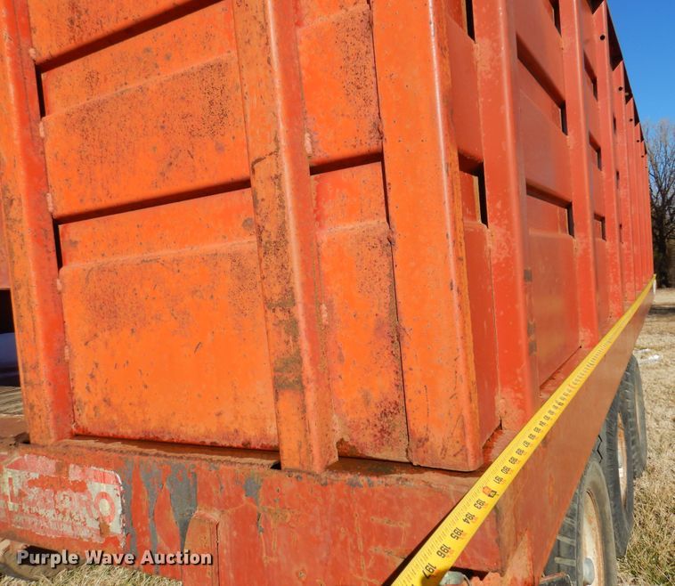 image for item DF0040 1973 Hillsboro  end dump trailer