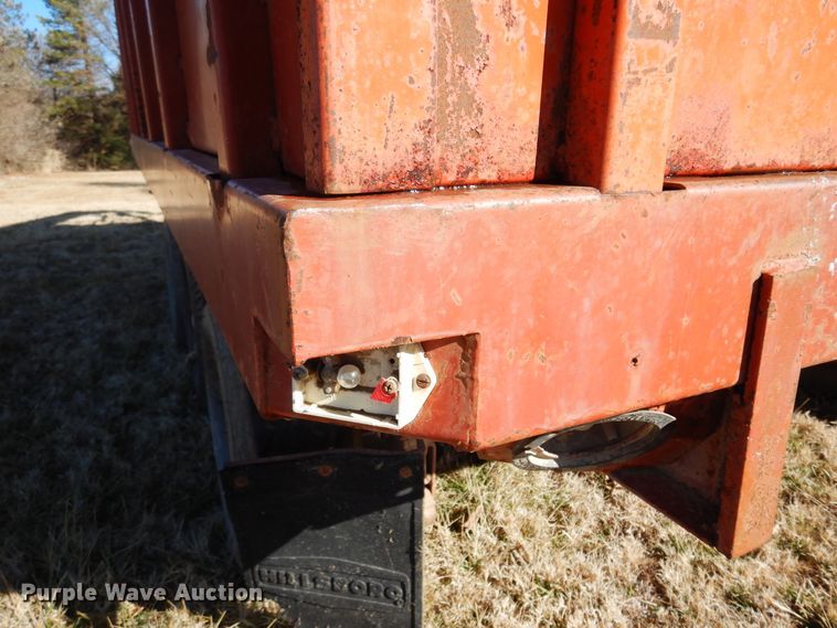 image for item DF0040 1973 Hillsboro  end dump trailer