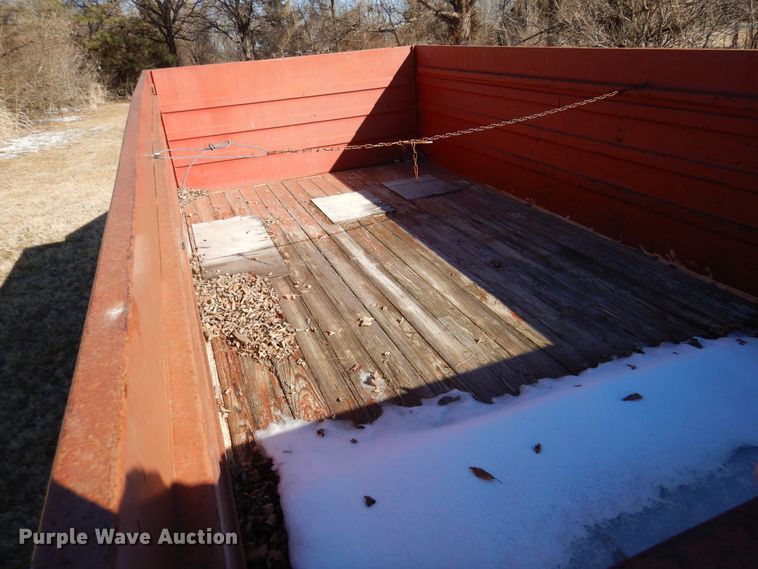 image for item DF0040 1973 Hillsboro  end dump trailer