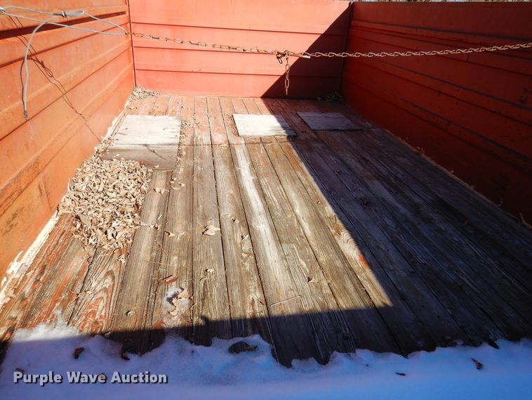 image for item DF0040 1973 Hillsboro  end dump trailer