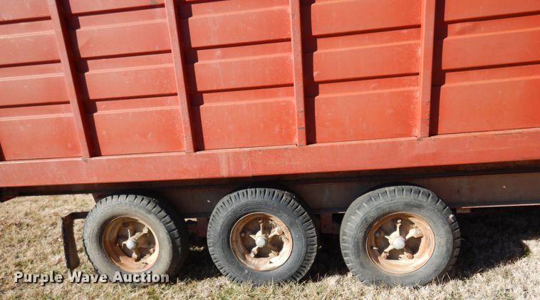 image for item DF0040 1973 Hillsboro  end dump trailer